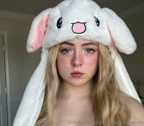 aurorabrookefree star hot pics