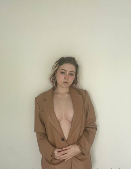 aurorabrookefree hd actress pictures