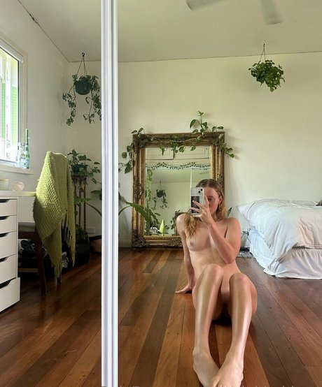 Blondebhabie high quality actress gallery