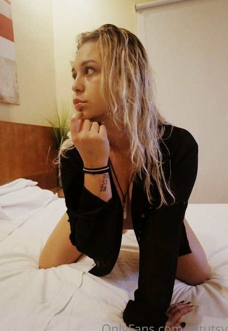 blonde onlyfans beautiful naked pictures