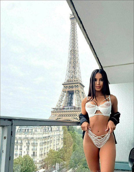 shemale fucks girl onlyfans best photo