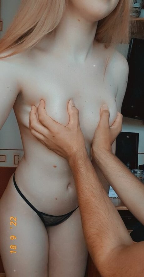 Bronnylovesyou top star img