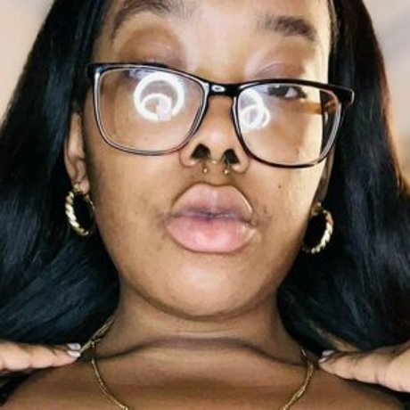 yesmistresskayy2 adult star photo