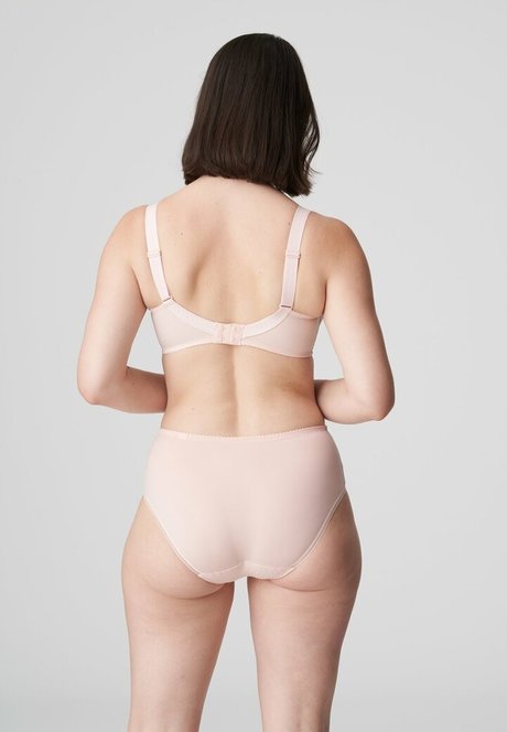 Sabrina Laporte sexy actress pictures