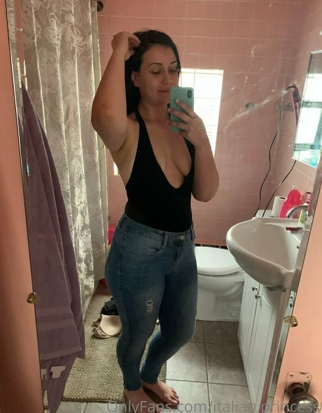 italian princess hot model pictures