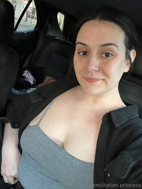 italian princess free model pic