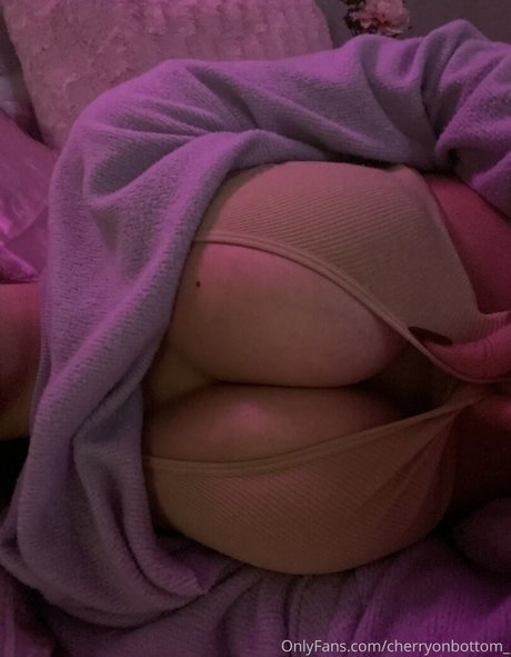 Cherryonbottom nice pornstar image
