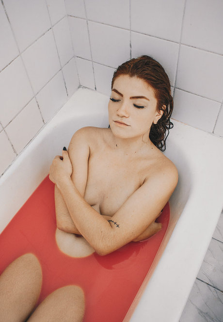 fingering pussy onlyfans xxx image