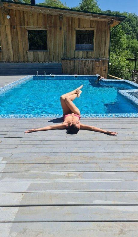 yladoyla erotic model pictures