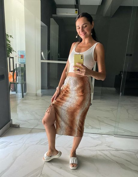 yladoyla porn model pics