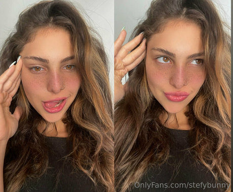 stefybunny model photo