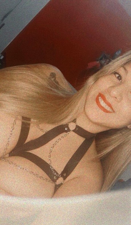 richbreasts model porn image