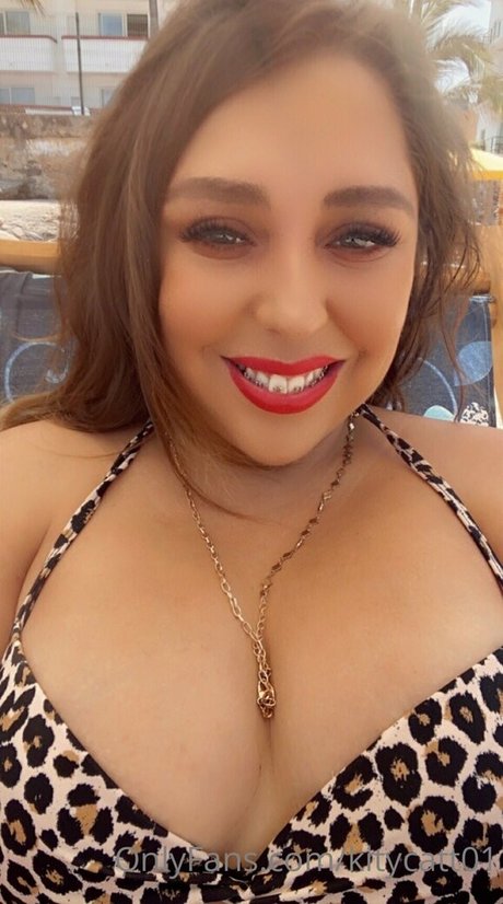 kitycatt01 pretty model photo