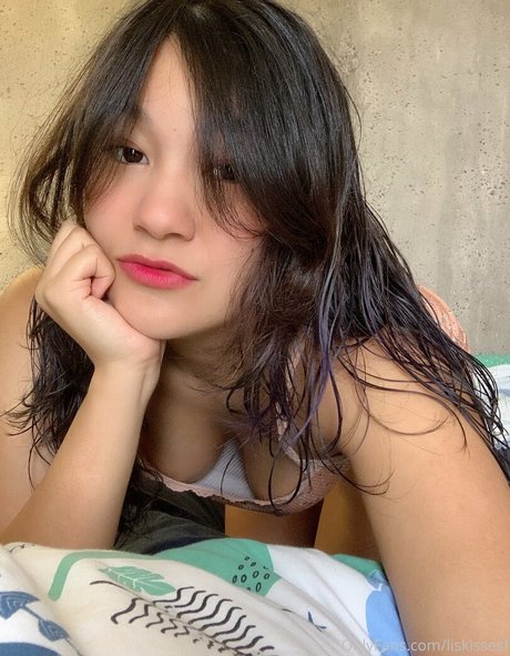 liskissesf model high quality photos