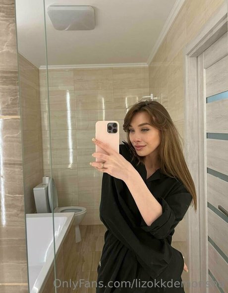 Sweet Lisa sex actress galleries