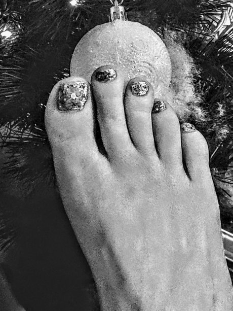 Goddess of Toes model xxx picture