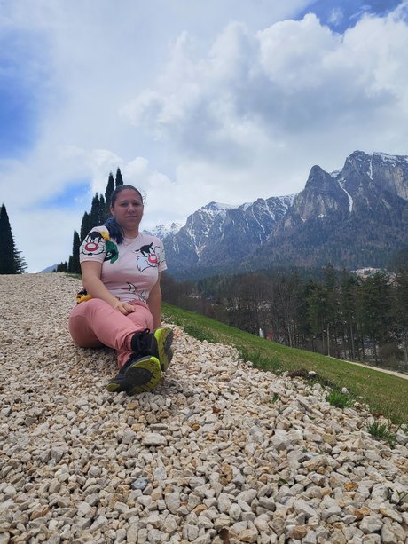 Roxana Grigora_ exclusive actress pics