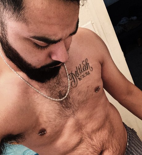 Praying Mantis beautiful actress gallery