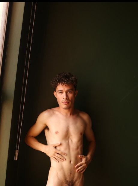 Douglas Andrade Rodrigues nude actress img