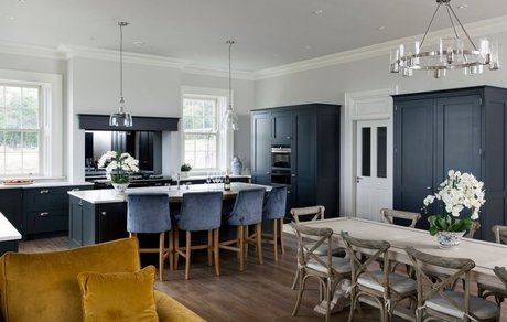 Dynorod sexy model image