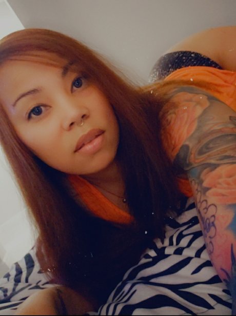 T L A star sexy images