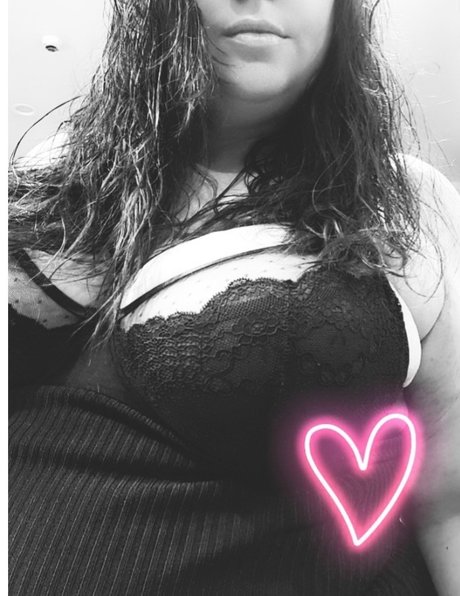 Serena Black exclusive model image