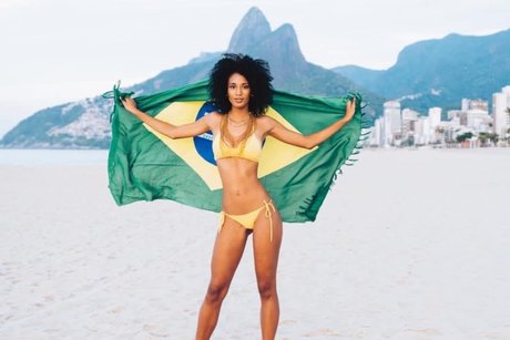 Vit ria Felix perfect model archive