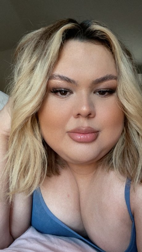 Charly Aguilar model pretty pic