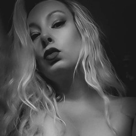 Moonbitxh star top pictures