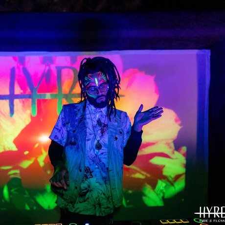 PineappleFlow pretty actress photos