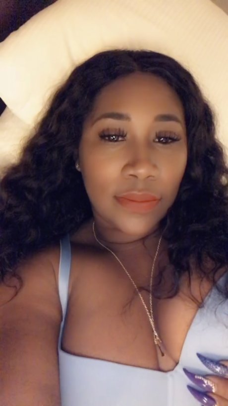 NikoleRichiexxx nude actress pictures