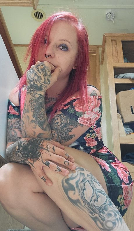 Tatted Aquari art actress img