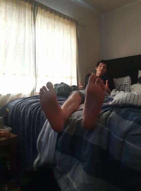 TheGiantKiwi model pretty archive