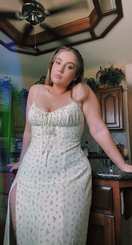 Adalyn pretty pornstar pictures