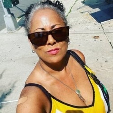 kikiscloset naked actress pictures