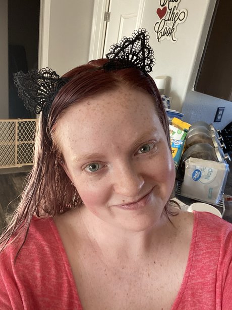 MrsBabyDoll naked model image