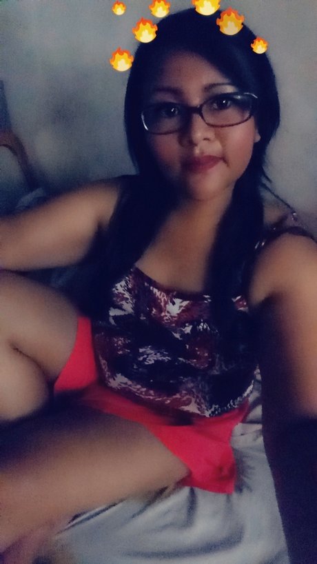 Liz Chvz star nudes picture