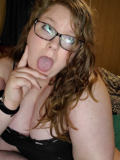 PandaFluff NSFW pornstar nudes pics