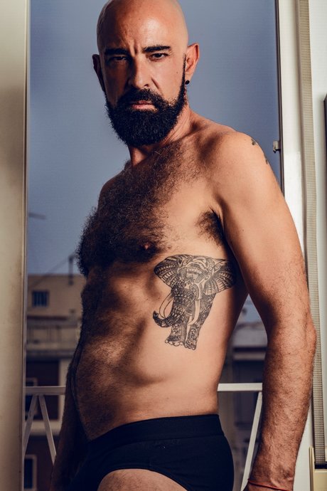 nowimfreerib nude model image