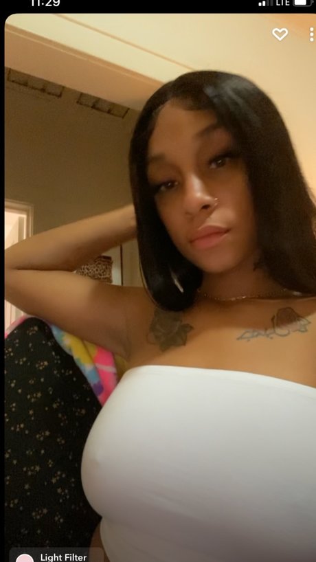 Genesis Leeann nude pornstar picture