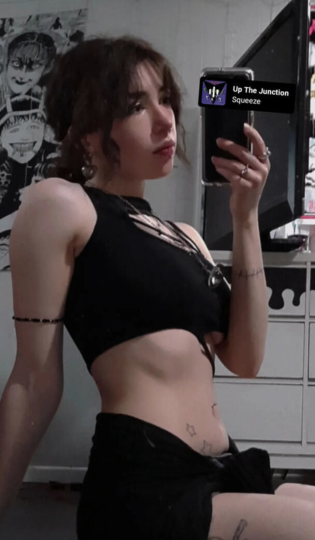 Floda ASMR erotic star gallery