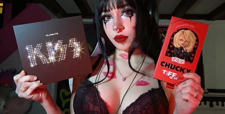 Floda ASMR actress photo