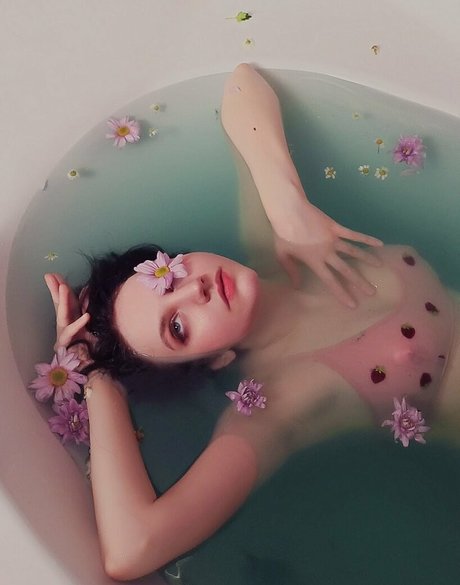 MaddyHaru art pornstar photos