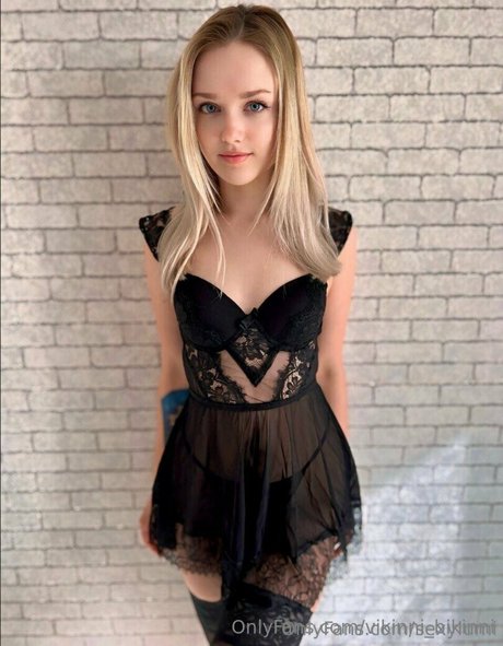 vikinni bikinni hot star pics