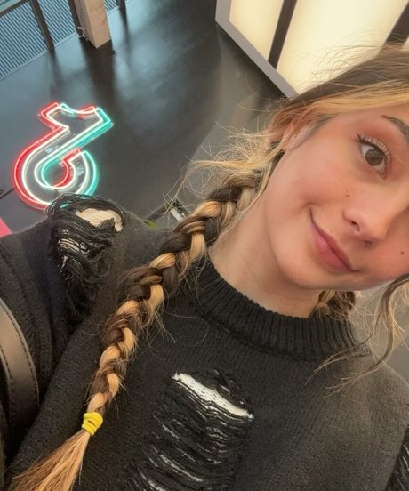 chelseayea art pornstar photo