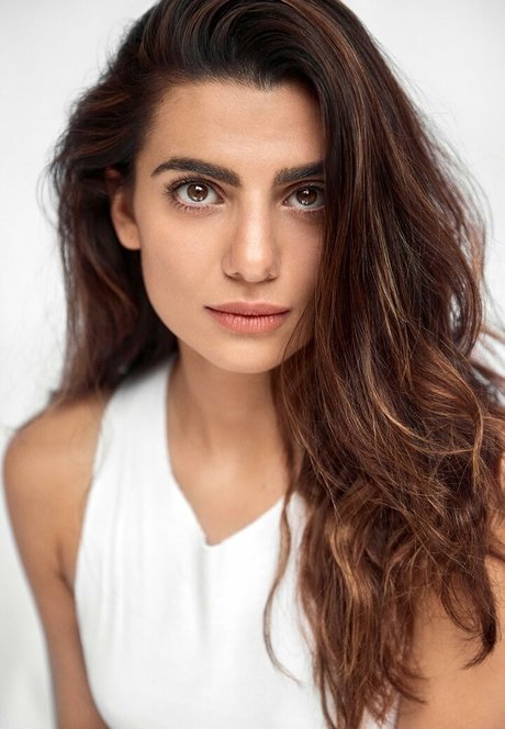 Claudia Doumit sex pornstar pics