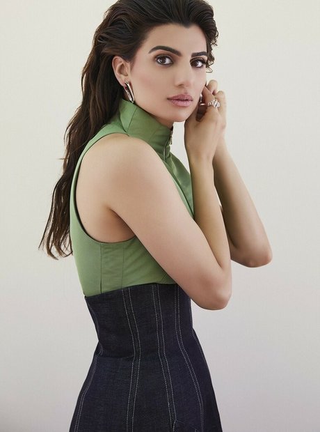 Claudia Doumit model best image