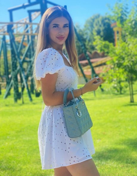 olivia sweetty pornstar hd images