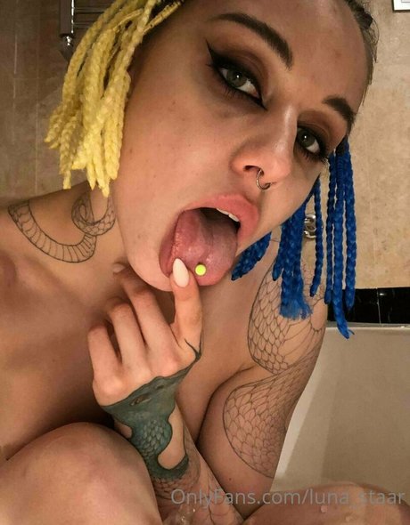 lllisha model hot pictures