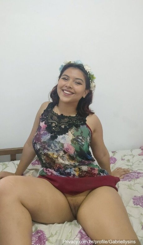 Largabs nude actress image